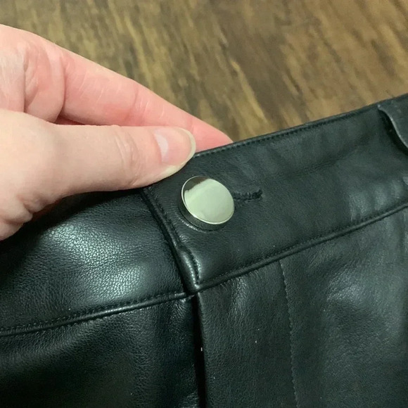 Beginning Boutique faux leather pants - Picture 7 of 14